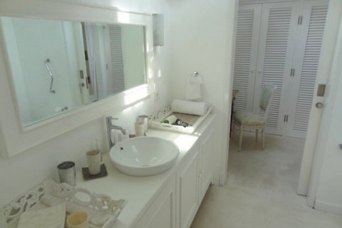 Vila 5 kamar tidur di Seminyak, Badung, Bali (1249) 23