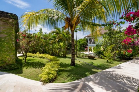 3 bedrooms Villa in South Kuta, Badung, Bali (1559) 2