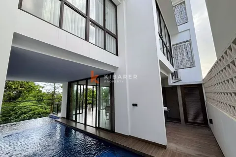 Vila 3 kamar tidur di Tibubeneng, Badung, Bali (12491)