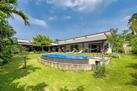 Vila 4 kamar tidur di Kediri, Tabanan, Bali (11363)