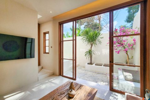 2 bedrooms Villa in Tumbak Bayuh, Mengwi, Badung, Bali (11364) 3