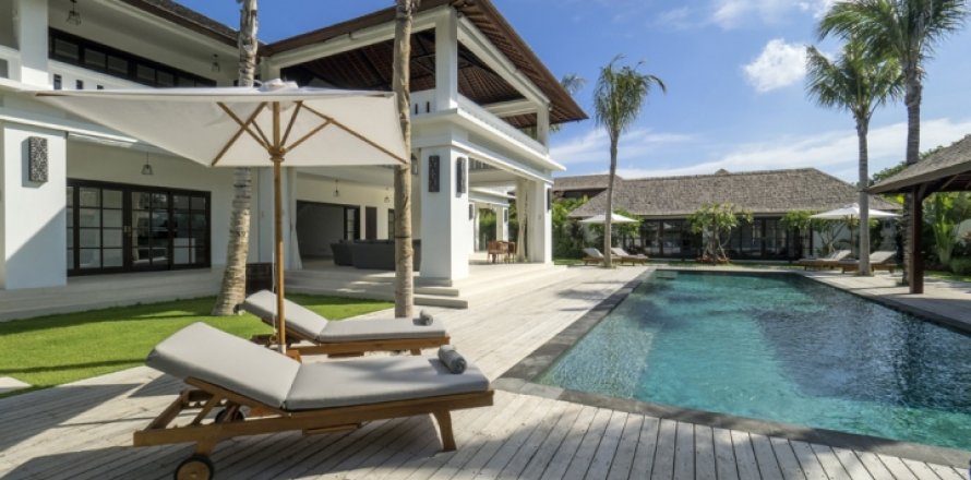 Vila 5 kamar tidur di Seminyak, Badung, Bali (1181)