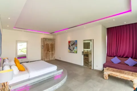 4 bedrooms Villa in Kerobokan, Badung, Bali (10977) 25
