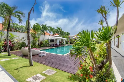 8 bedrooms Villa in Kerobokan, Badung, Bali (10976) 7