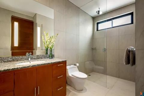 3 bedrooms Villa in Kerobokan, Badung, Bali (10978) 19