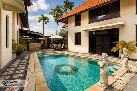 3 bedrooms Villa in Kerobokan, Badung, Bali (17150)