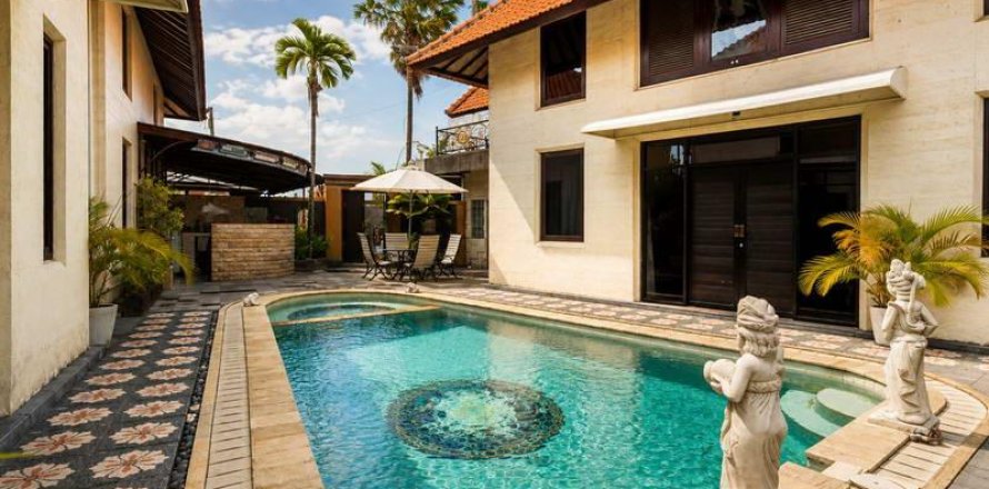 3 bedrooms Villa in Kerobokan, Badung, Bali (17150)