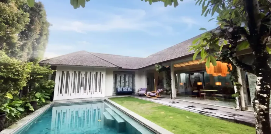 3 bedrooms Villa in Seminyak, Badung, Bali (11500)