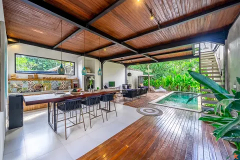 Vila 3 kamar tidur di Tumbak Bayuh, Mengwi, Badung, Bali (10811)