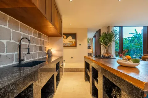 4 bedrooms Villa in Tibubeneng, Badung, Bali (10809) 16