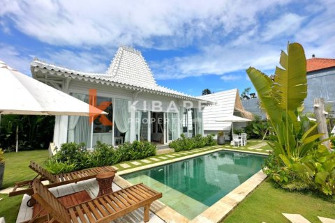 Vila 6 kamar tidur di Tumbak Bayuh, Mengwi, Badung, Bali (13128)