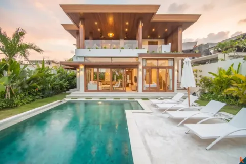 Vila 4 kamar tidur di Cemagi, Mengwi, Badung, Bali (10832)