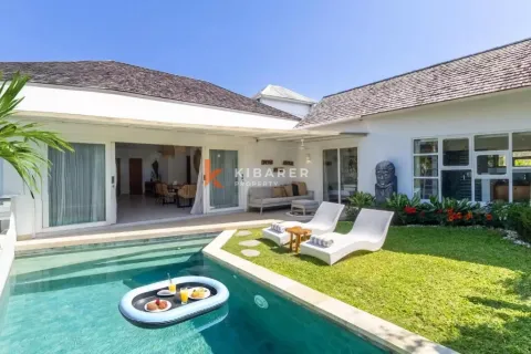 Vila 3 kamar tidur di Tibubeneng, Badung, Bali (13144)
