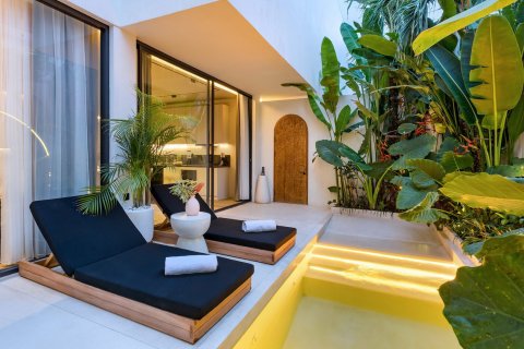 Вилла с 4 спальнями в AV WHITE VILLAS, Тибубененг, Бадунг, Бали (10174)