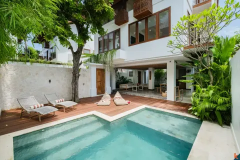 Vila 3 kamar tidur di Kuta, Badung, Bali (11127)