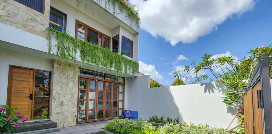3 bedrooms Villa in Pererenan, Mengwi, Badung, Bali (11130)