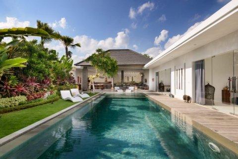 Vila 3 kamar tidur di Seminyak, Badung, Bali (1892)
