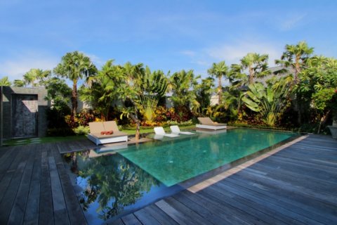 Vila 3 kamar tidur di Seminyak, Badung, Bali (1893)