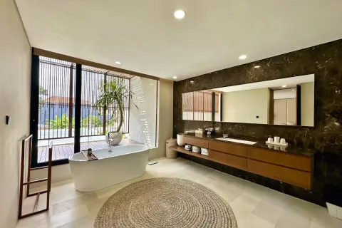 4 bedrooms Villa in Kerobokan, Badung, Bali (11432) 23