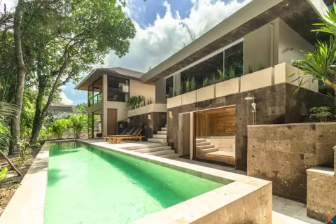 Vila 7 kamar tidur di Tumbak Bayuh, Mengwi, Badung, Bali (11170)