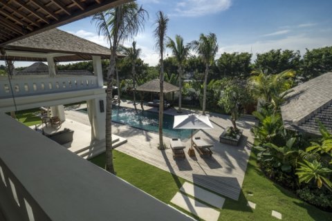 Vila 4 kamar tidur di Seminyak, Badung, Bali (1218)