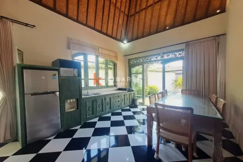 Vila 3 kamar tidur di Tibubeneng, Badung, Bali (13216) 11