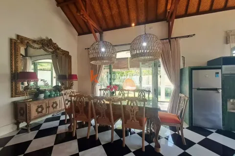 Vila 3 kamar tidur di Tibubeneng, Badung, Bali (13216) 9