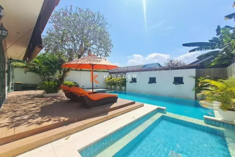 Vila 3 kamar tidur di Tibubeneng, Badung, Bali (13216) 2