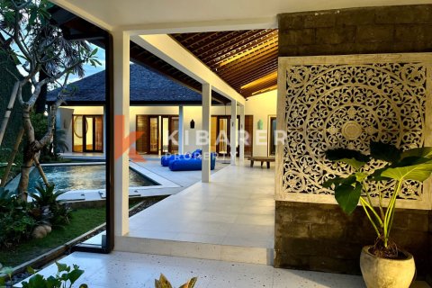 Vila 4 kamar tidur di Canggu, Badung, Bali (13212) 10