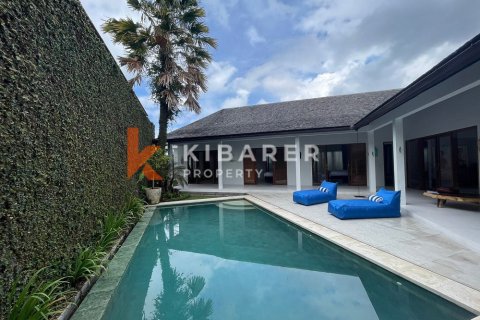 Vila 4 kamar tidur di Canggu, Badung, Bali (13212) 29