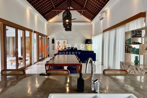 Vila 4 kamar tidur di Canggu, Badung, Bali (13212) 5