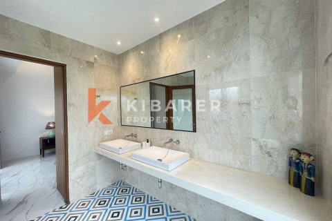 Vila 4 kamar tidur di Canggu, Badung, Bali (13212) 8