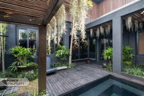 Vila 4 kamar tidur di Canggu, Badung, Bali (10696)