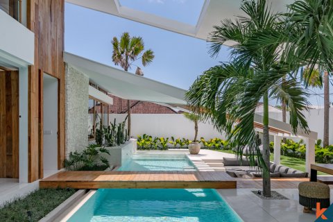 Vila 4 kamar tidur di Canggu, Badung, Bali (12149)