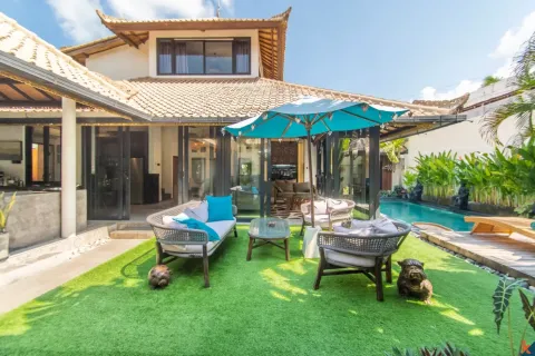 Vila 4 kamar tidur di Seminyak, Badung, Bali (13938) 2
