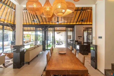 Vila 4 kamar tidur di Seminyak, Badung, Bali (13938) 15