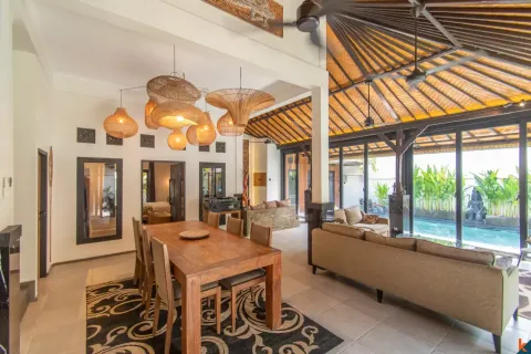 Vila 4 kamar tidur di Seminyak, Badung, Bali (13938) 5