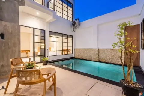 Vila 3 kamar tidur di Legian, Kuta, Badung, Bali (13936)