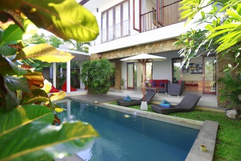 Vila 3 kamar tidur di Seminyak, Badung, Bali (1993)