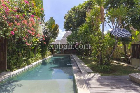 Vila 4 kamar tidur di Seminyak, Badung, Bali (836)