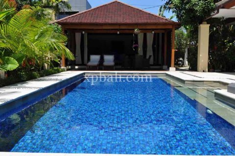 Vila 3 kamar tidur di Denpasar, Bali (946)