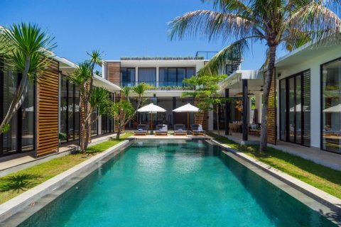 Vila 4 kamar tidur di Canggu, Badung, Bali (1365)