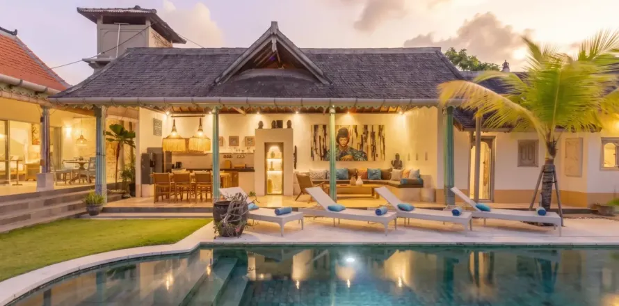 3 bedrooms Villa in Seminyak, Badung, Bali (10765)