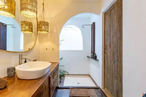5 bedrooms Villa in Badung, Bali (10768) 18