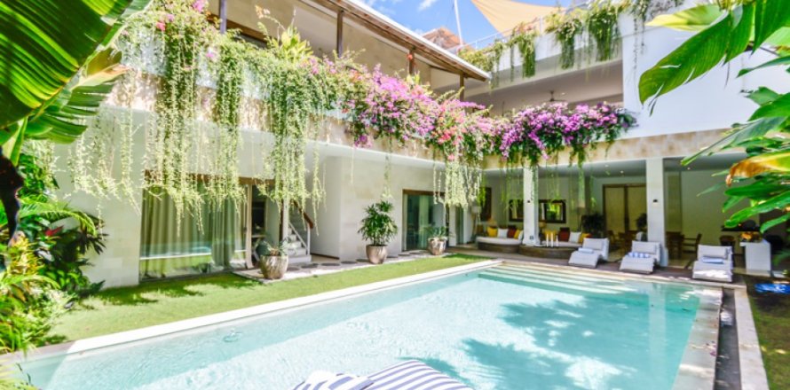 7 bedrooms Villa in Jimbaran, Badung, Bali (11386)