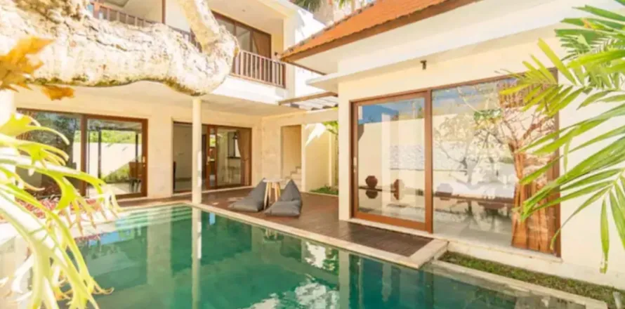 3 bedrooms Villa in Ungasan, Badung, Bali (11381)