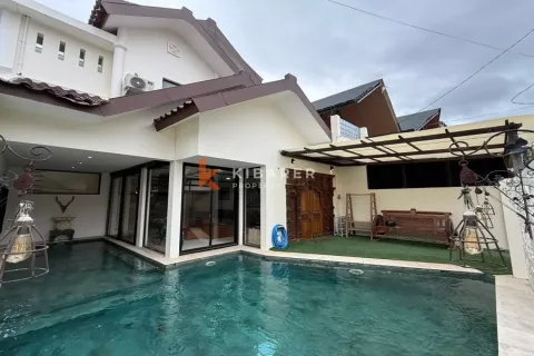 Vila 5 kamar tidur di Kerobokan, Badung, Bali (13191)