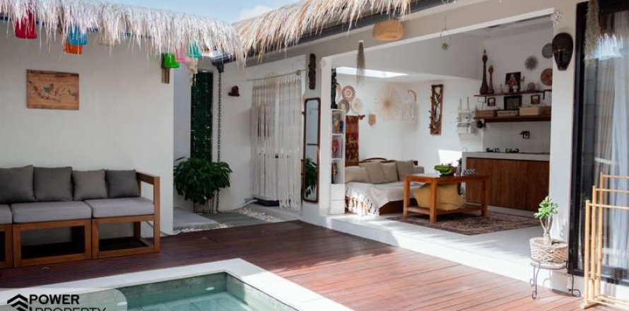 Vila 2 kamar tidur di Seminyak, Badung, Bali (9974)