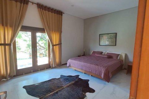 4 bedrooms Villa in South Denpasar, Denpasar, Bali (5818) 13