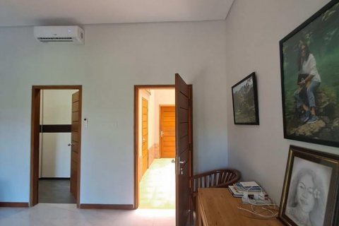 4 bedrooms Villa in South Denpasar, Denpasar, Bali (5818) 10